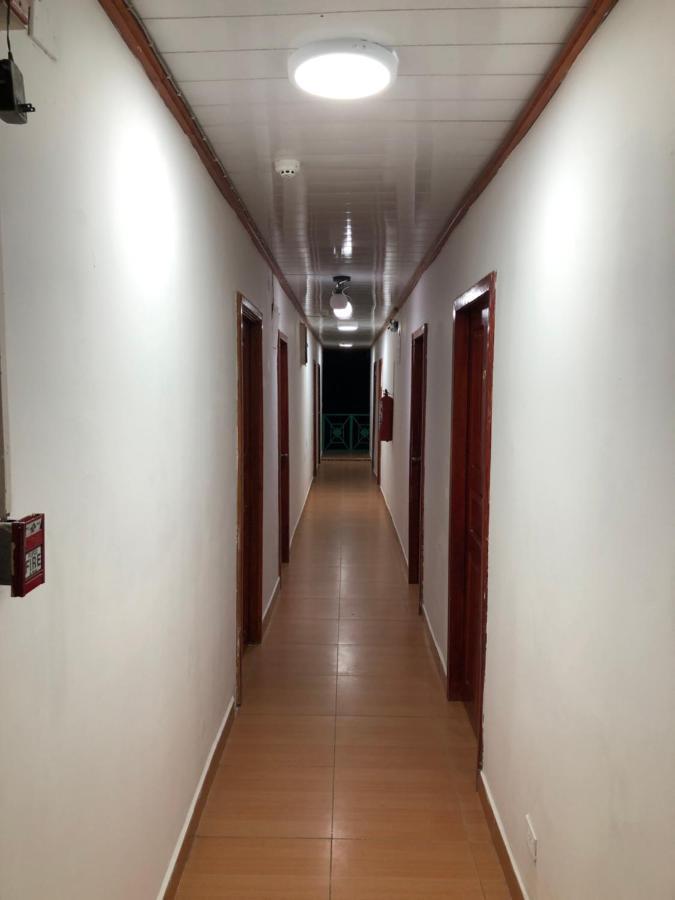 Reff Hotel Bocas Town Bagian luar foto