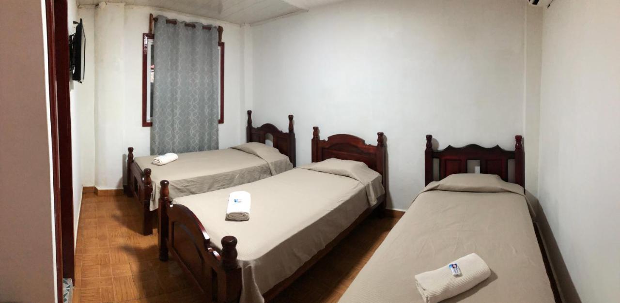 Reff Hotel Bocas Town Bagian luar foto