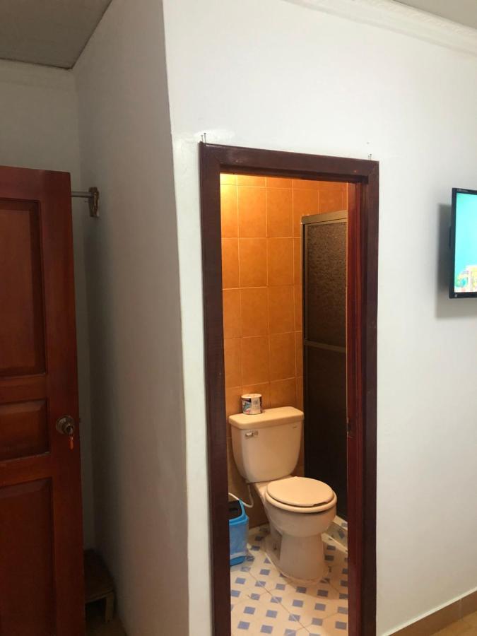 Reff Hotel Bocas Town Bagian luar foto